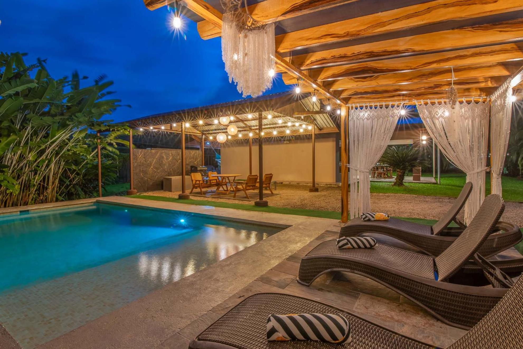 Сasa de vacaciones Casa Heliconias Private Pool
